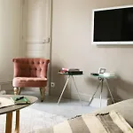 Bnbnova - Eiffel Tower & Les Invalides - 1Br